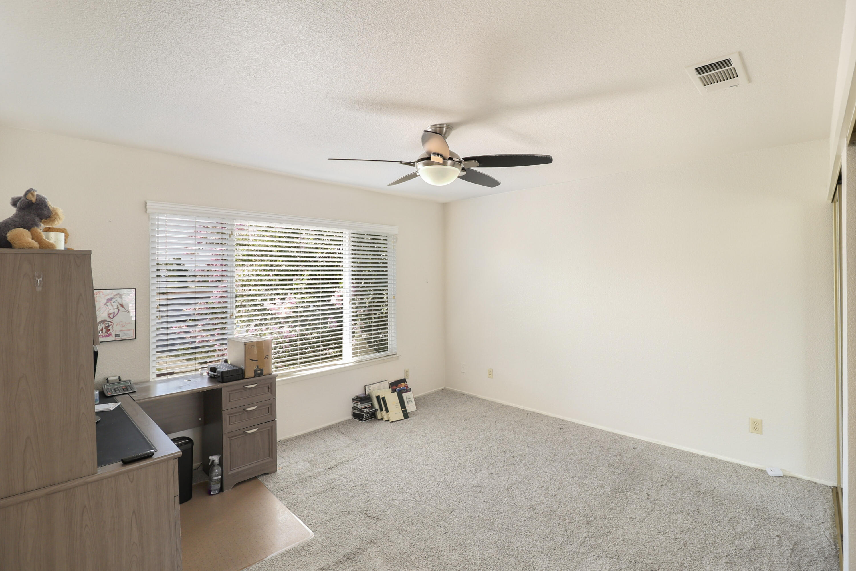 200 Ridgetop Drive, Unit 4 Redding, CA 96003 - Photo 25 of 34 25-10