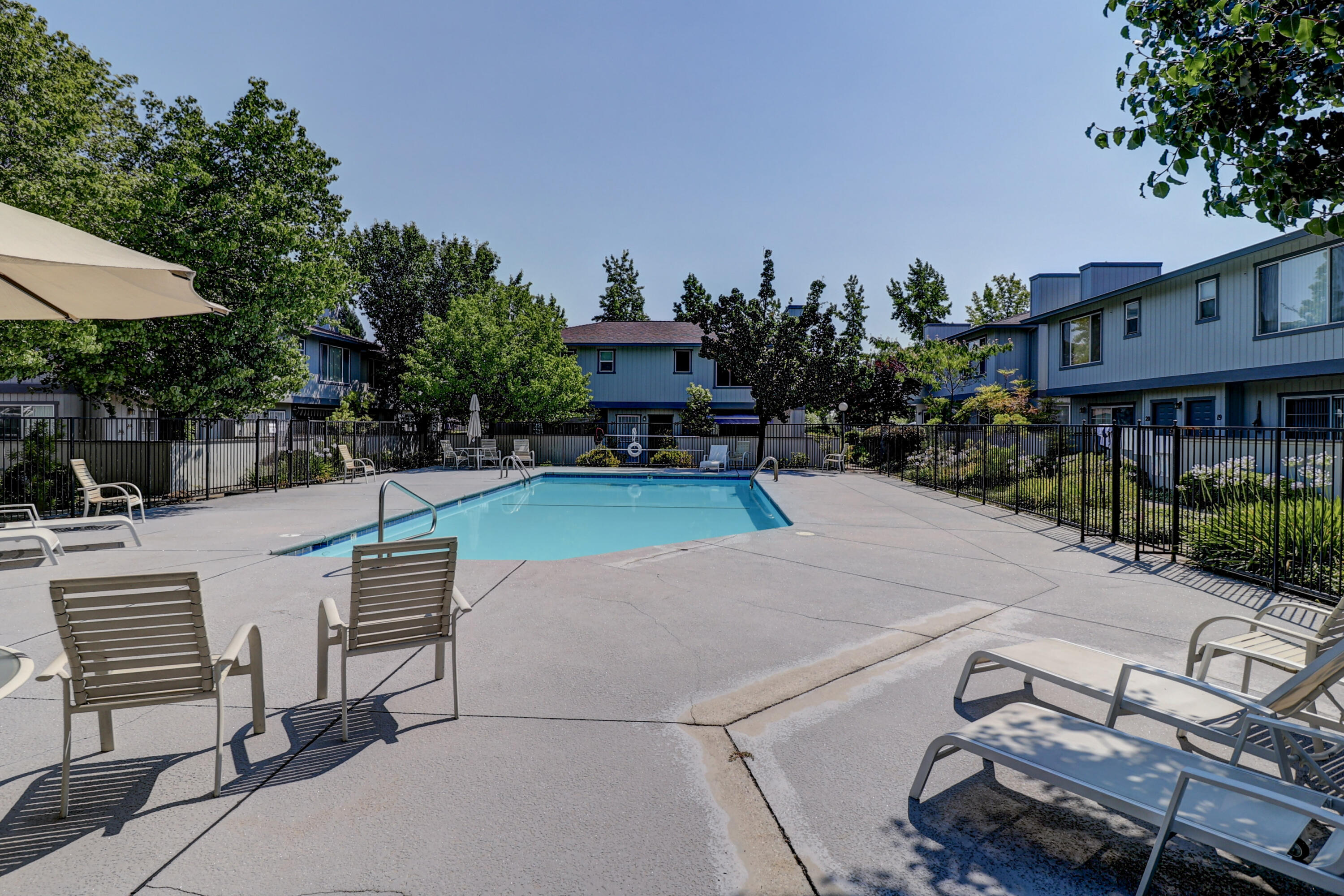 200 Ridgetop Drive, Unit 4 Redding, CA 96003 - Photo 34 of 34 34-IMG_9413_4_5_6_7