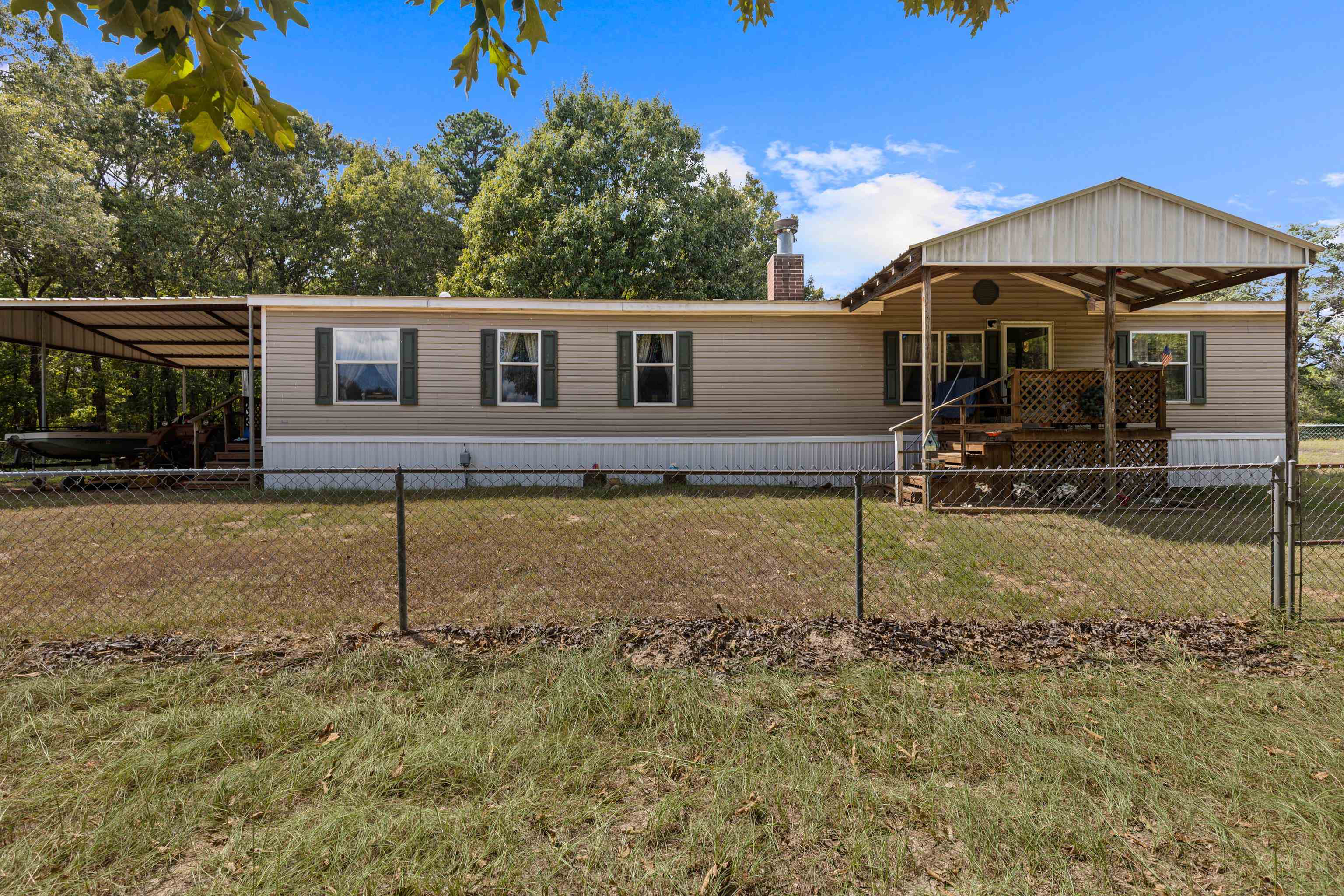 894 Lewis Chapel Road Jefferson, TX 75657 - Photo 4 of 41 Gallery Image 4