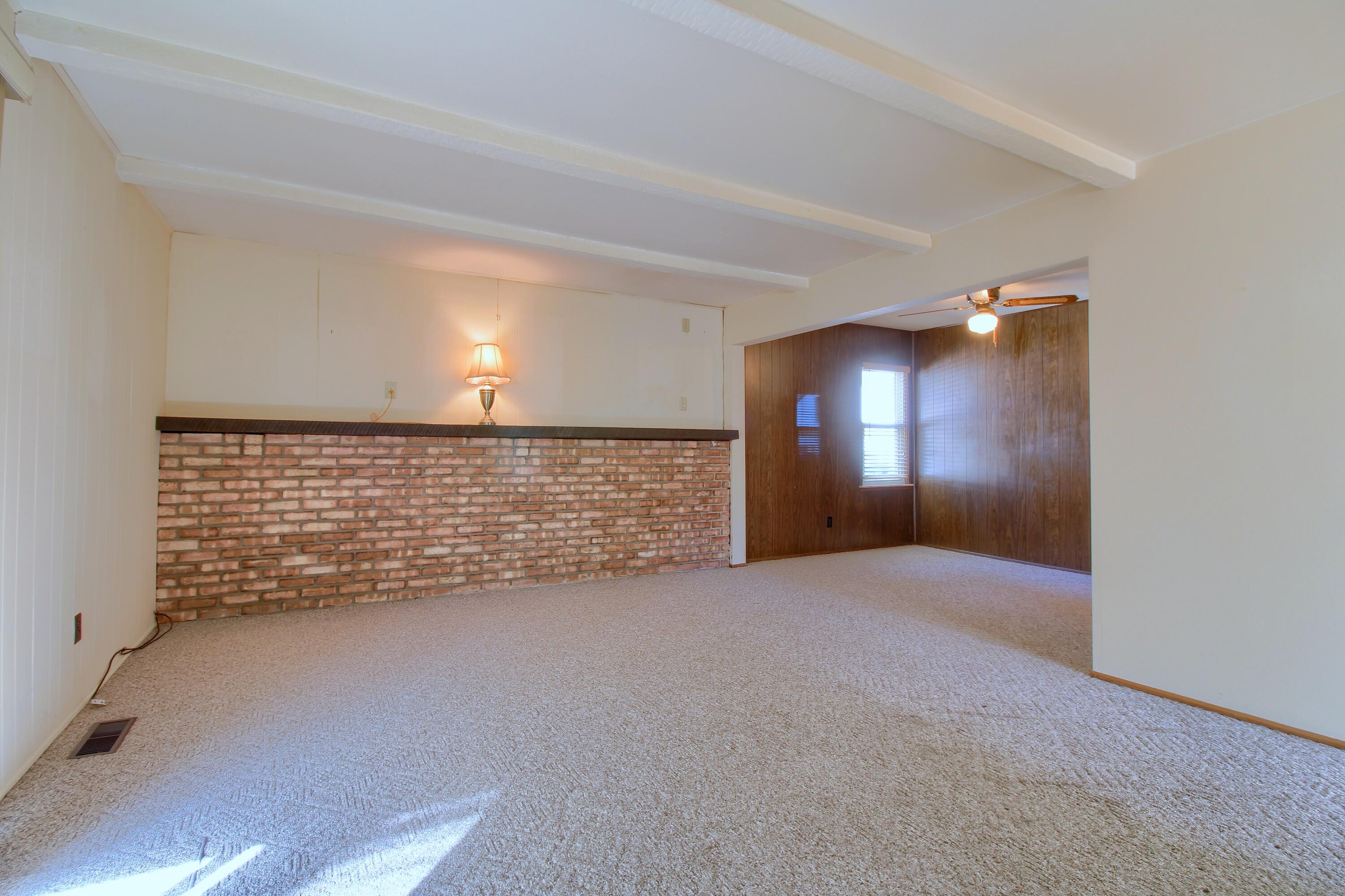 3389 Beaumont Road Ann Arbor, MI 48105 - Photo 16 of 35 13-Family-Room