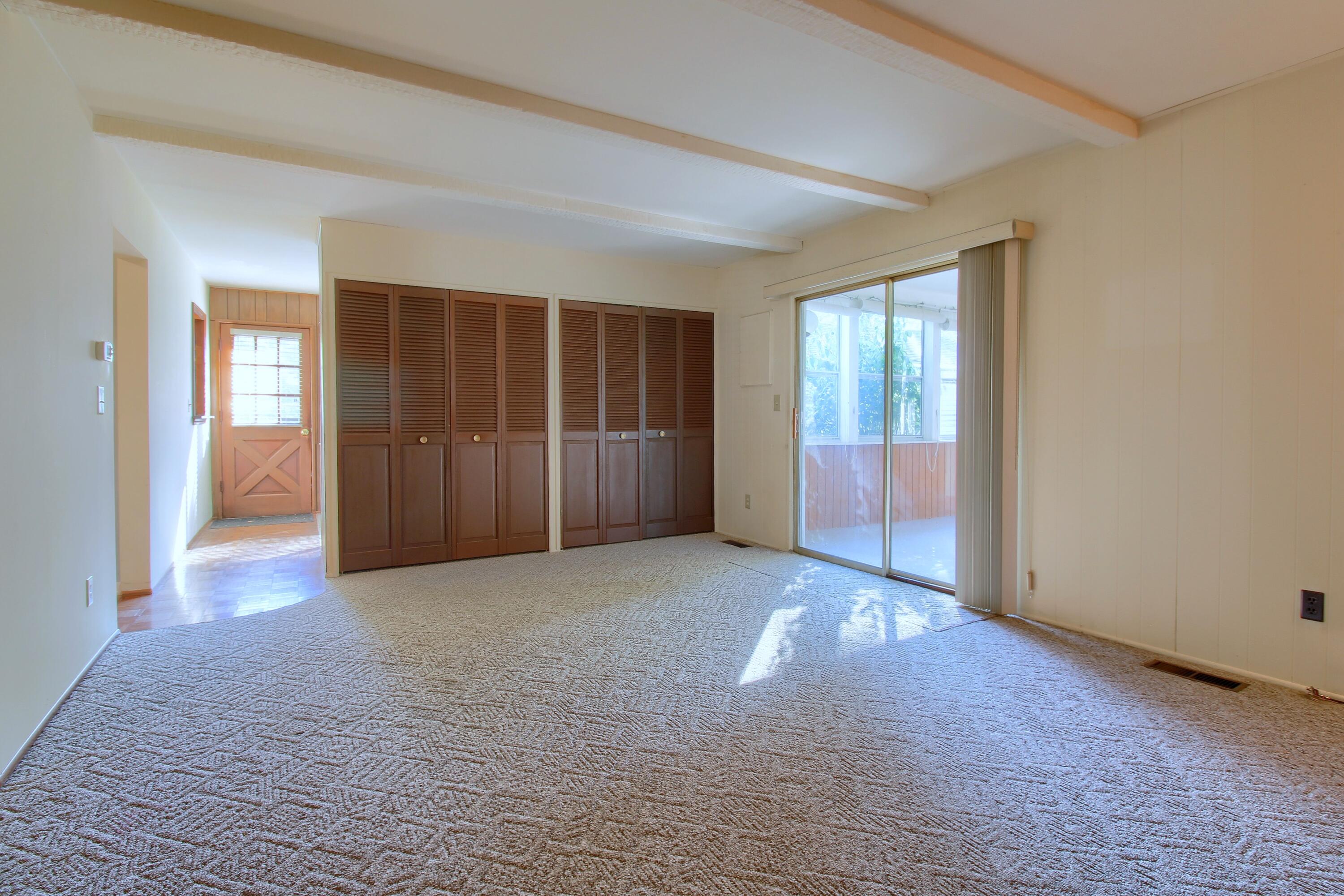 3389 Beaumont Road Ann Arbor, MI 48105 - Photo 17 of 35 14-Family-Room-2nd-View