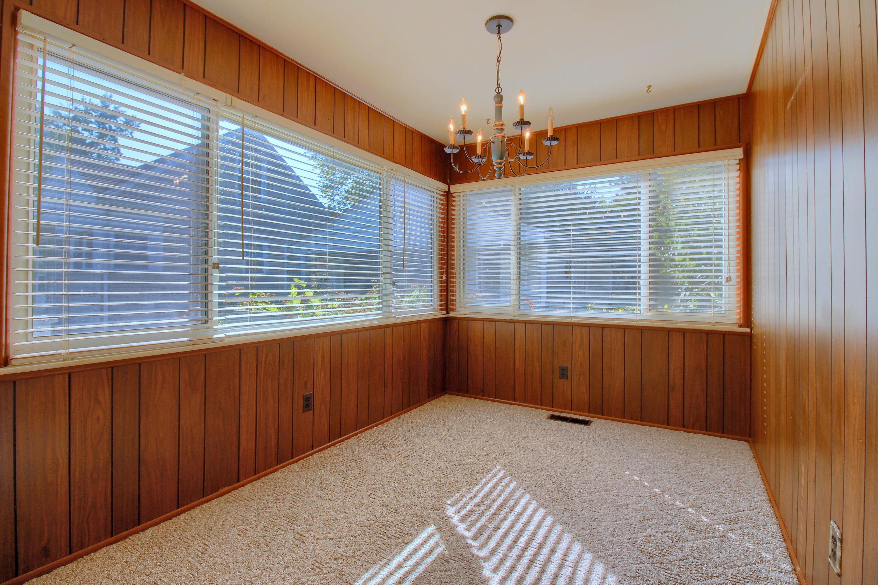 3389 Beaumont Road Ann Arbor, MI 48105 - Photo 19 of 35 16-2nd-Living-Room