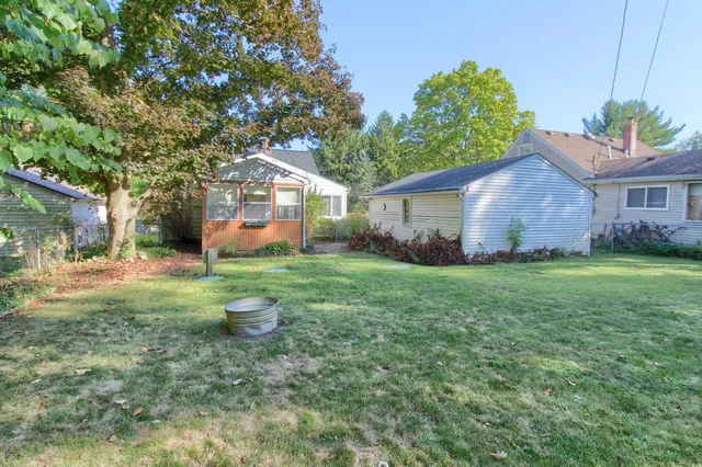 $349,000 | 3389 Beaumont Road, Ann Arbor, MI 48105