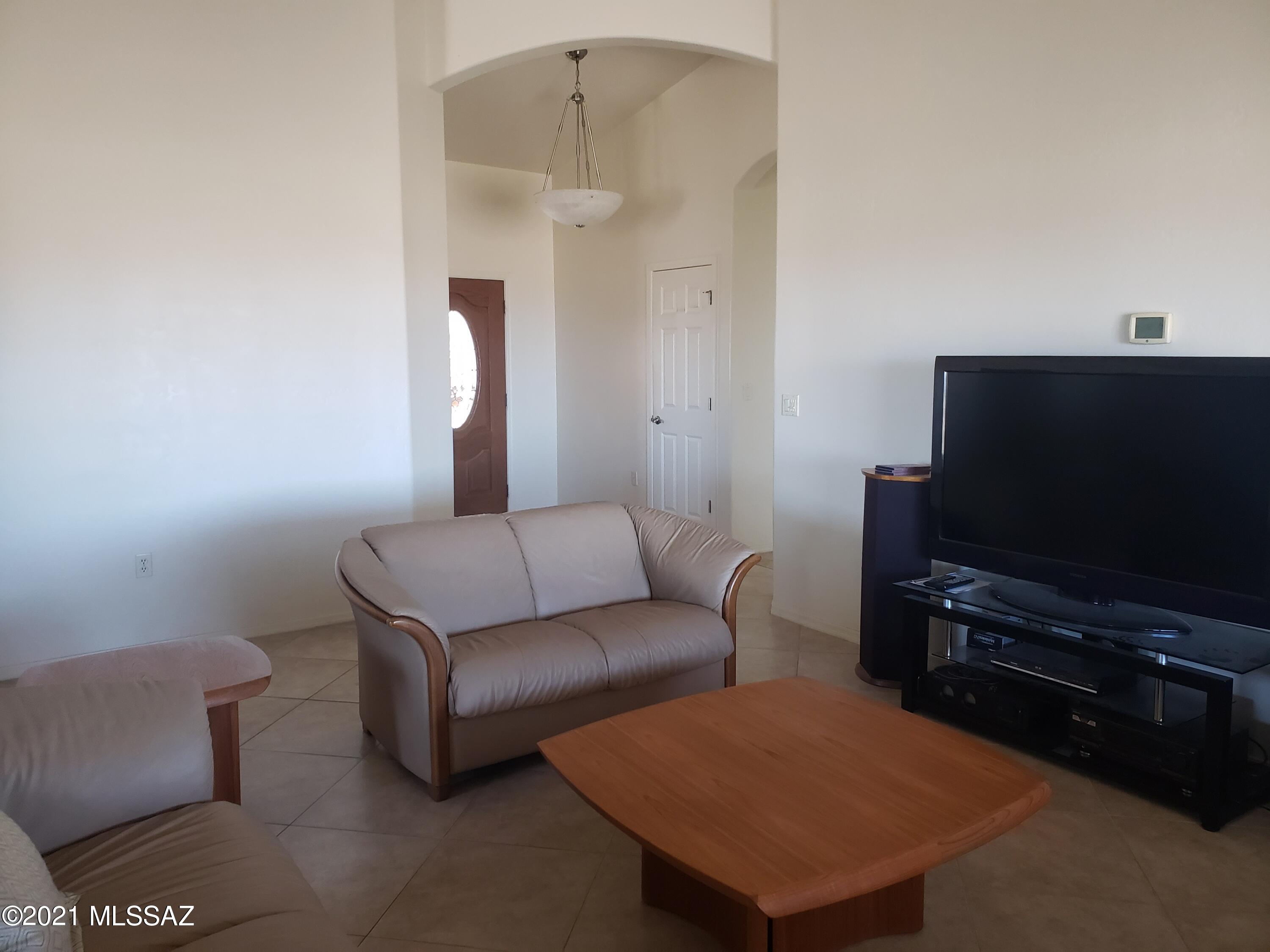 440 Soda Lane Rio Rico, AZ 85648 - Photo 9 of 38