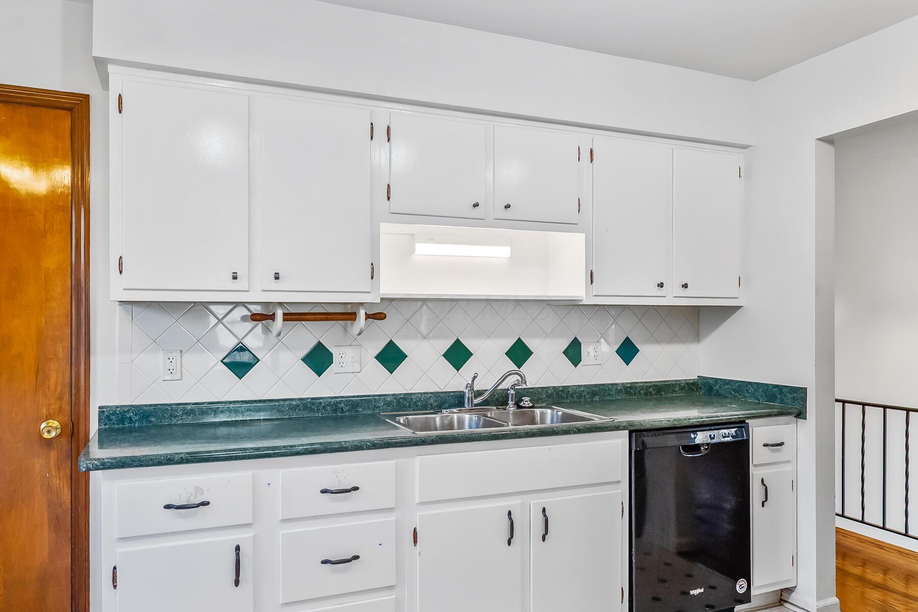 32 Coventry Road Delaware, OH 43015 - Photo 12 of 40 18-web-or-mls-32 Coventry Rd-118