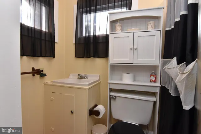 $310,000 | 521 West Locust Street, Seaford, DE 19973