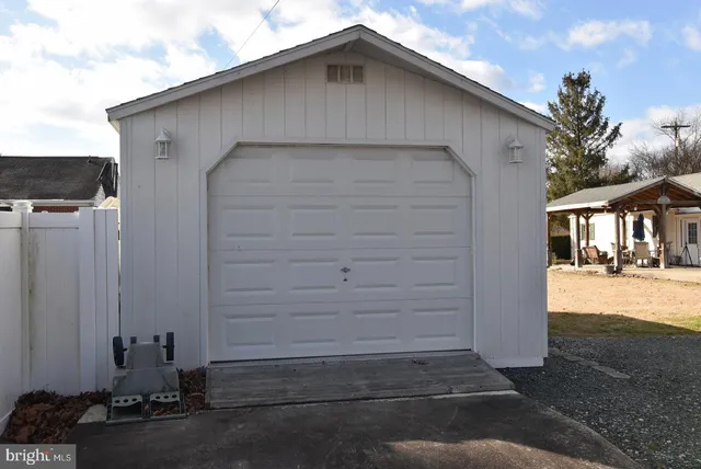 $310,000 | 521 West Locust Street, Seaford, DE 19973