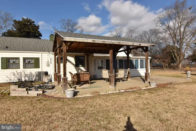 $310,000 | 521 West Locust Street, Seaford, DE 19973