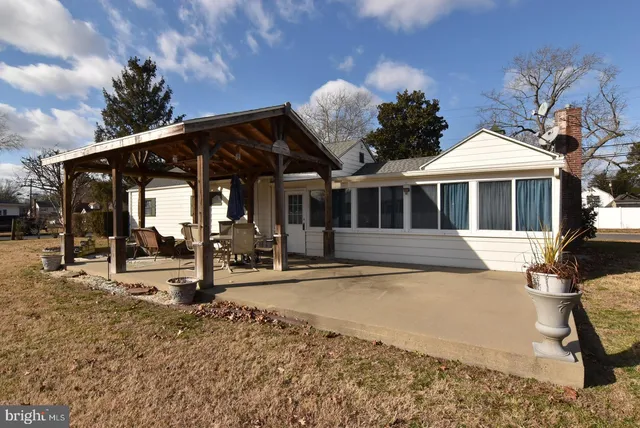 $310,000 | 521 West Locust Street, Seaford, DE 19973