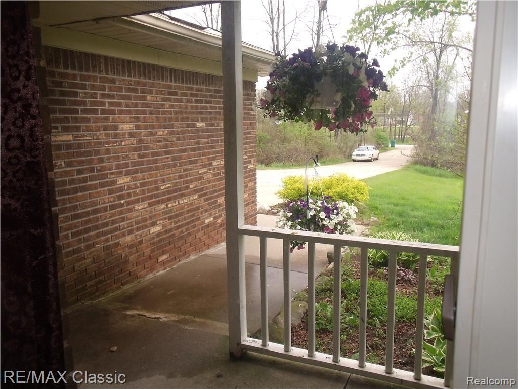10750 County Line Road Ortonville, MI 48462 - Photo 4 of 56 DSCF3043.JPG