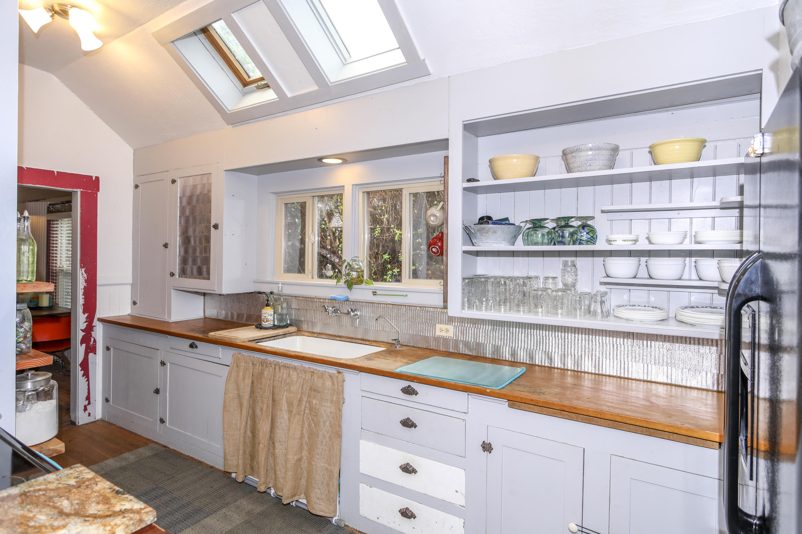 2307 Graham Road Bayside, CA 95524 - Photo 25 of 29 030 Kitchen