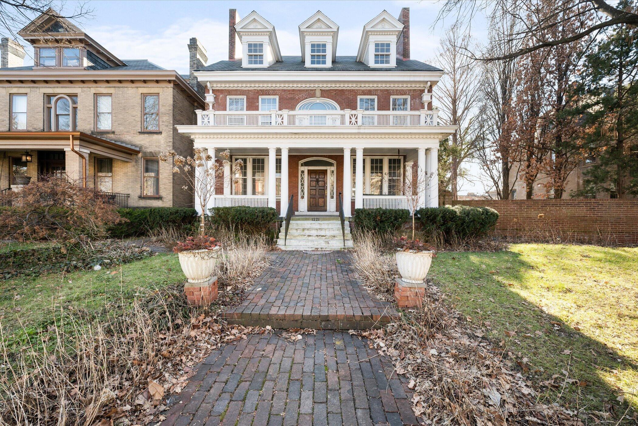 1221 Bryden Road Columbus, OH 43205 - Photo 3 of 75 03-DSC3984