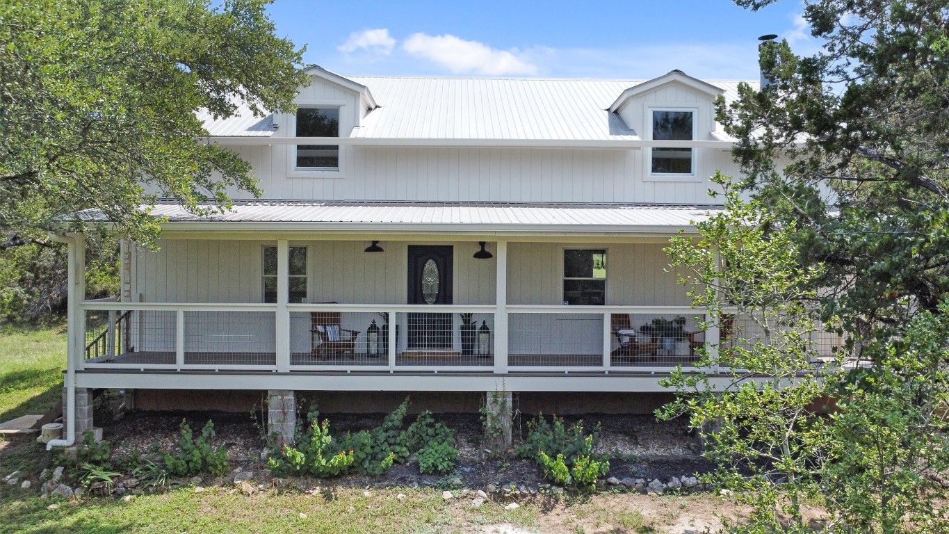 9105 North Madrone Trl  