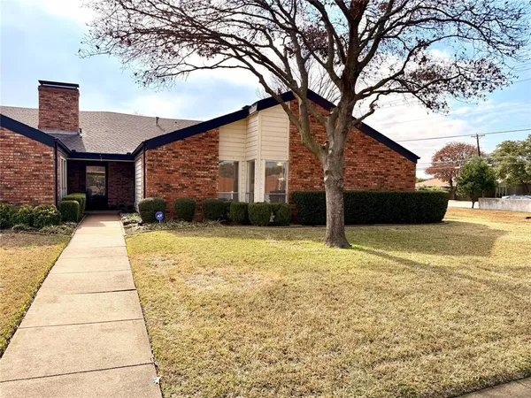 $2,050 | 2018 Tree House Lane, Plano, TX 75023