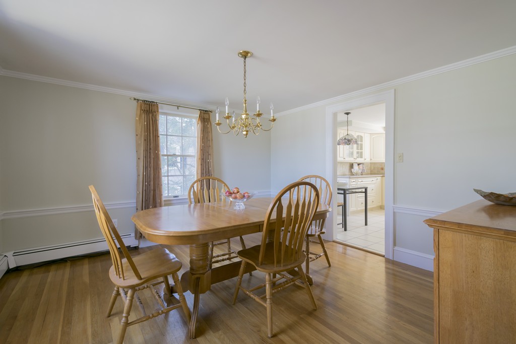87 Simonds Road Lexington, MA 02420 - Photo 8 of 30