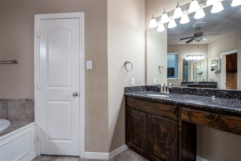 1398 Ranch Gate Lane Frisco, TX 75036 - Photo 15 of 36 Mater Bathrm, separate vanities, walk in closet