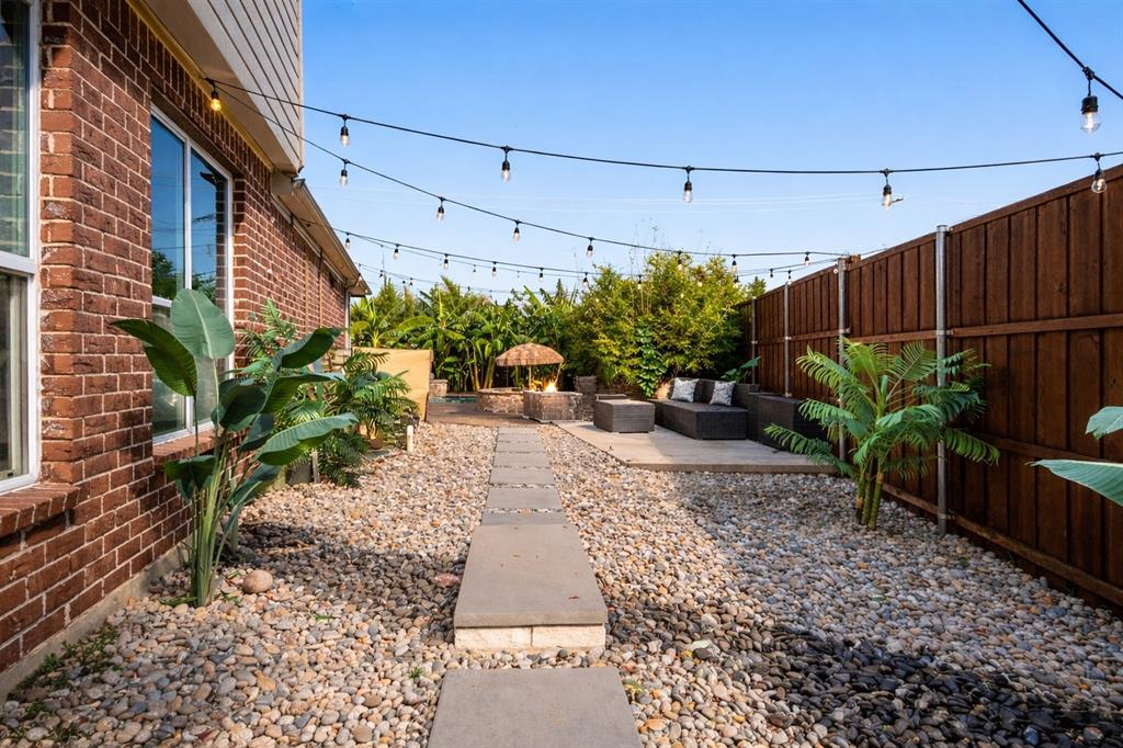 1398 Ranch Gate Lane Frisco, TX 75036 - Photo 25 of 35 Zero scaped area, lighting, ambiance