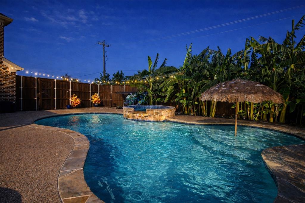 1398 Ranch Gate Lane Frisco, TX 75036 - Photo 4 of 36 pool
