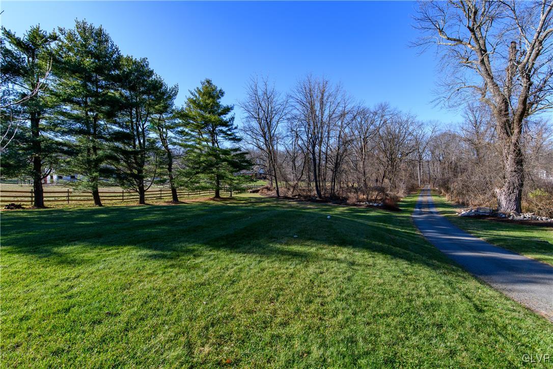 3 Koeck Road Columbia, NJ 07832 - Photo 5 of 23 a view of a park