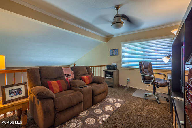 40 Valley Crest Road Simi Valley, CA 93065 - Photo 31 of 38 a livingroom with workspace couch and a window