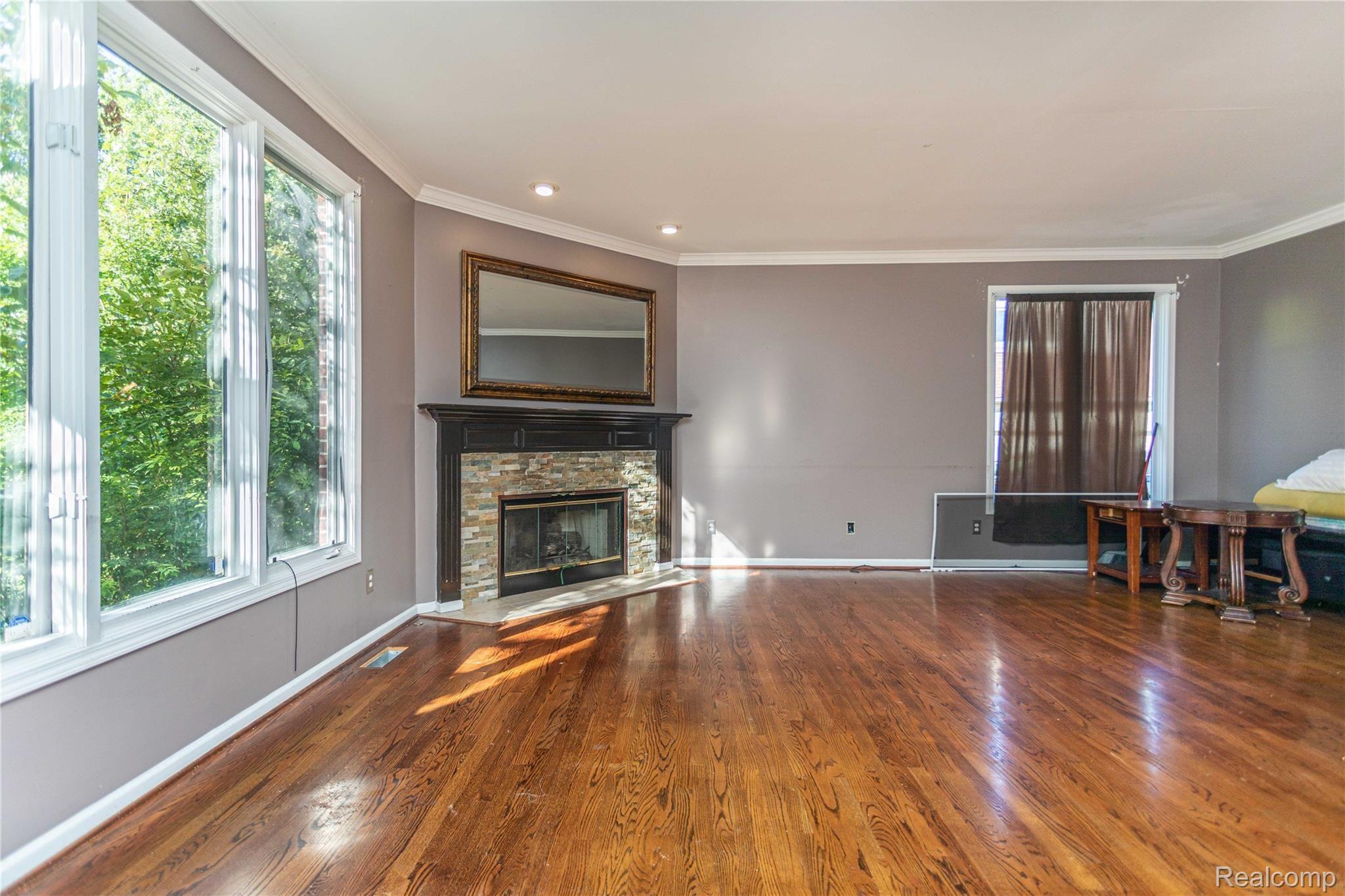 47411 Madison Road Canton, MI 48188 - Photo 9 of 27 3.jpg