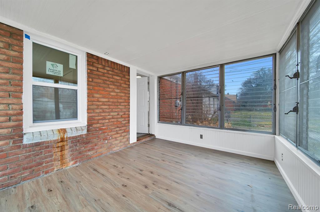 19446 Edinborough Road Detroit, MI 48219 - Photo 14 of 26