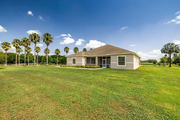 $1,095,000 | 5190 21st Street Southwest, Vero Beach, FL 32968