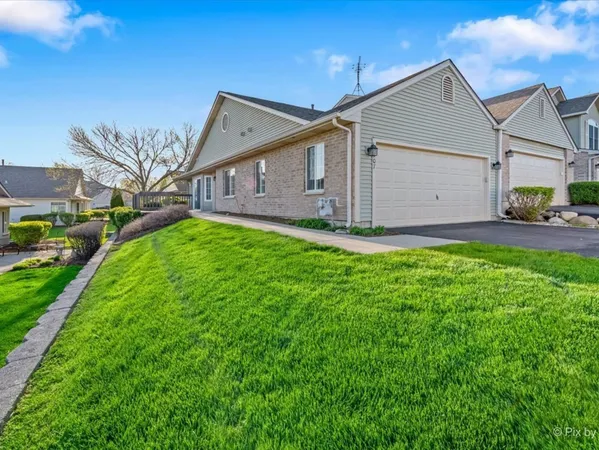 $274,900 | 1707 Pine Street, Unit 1707, McHenry, IL 60051