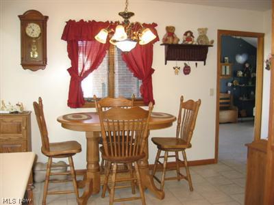 45500 Telegraph Road Elyria, OH 44035 - Photo 14 of 25 Eat in Kitchen Area