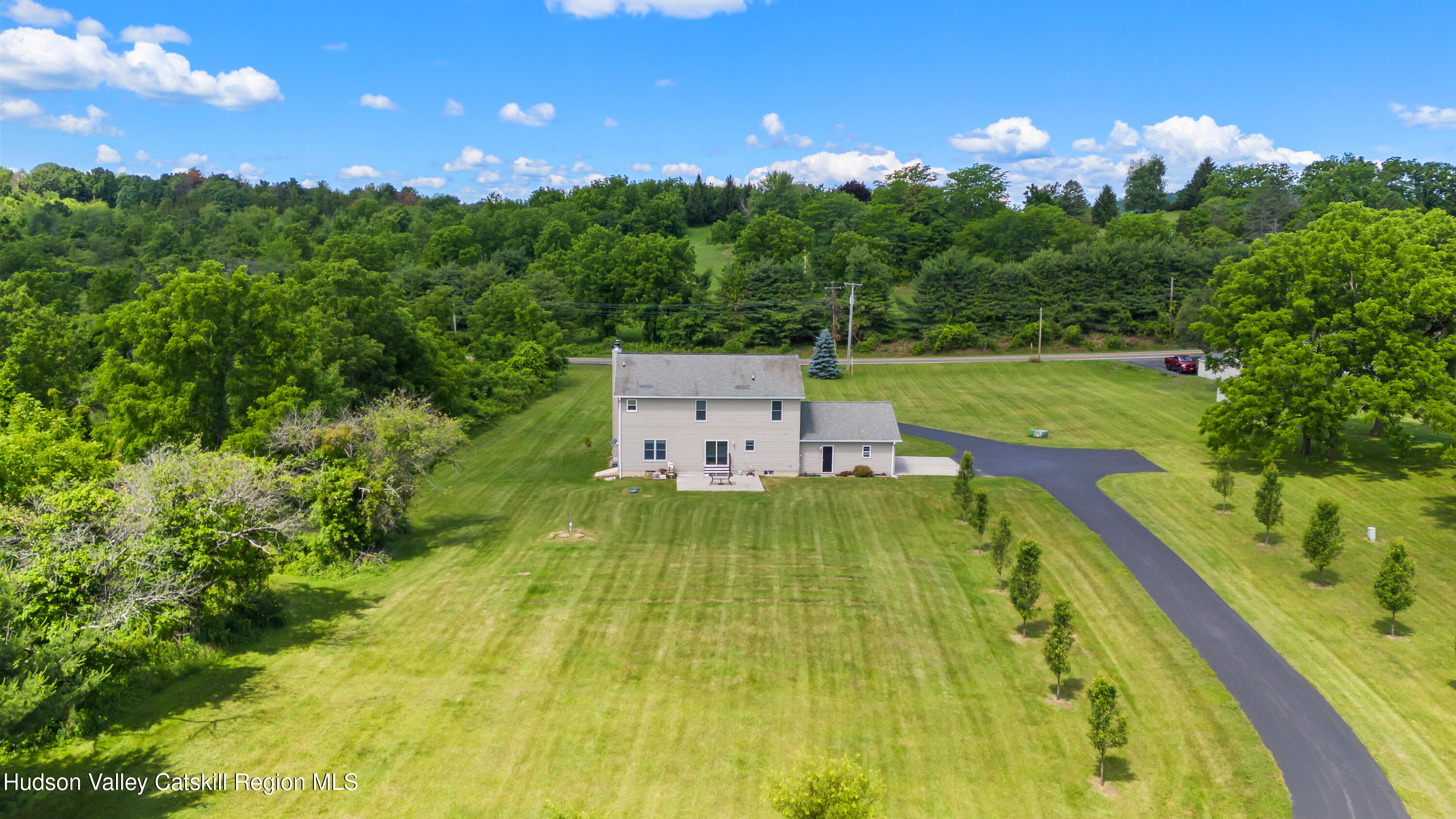 311 Middle Road Hudson, NY 12534 - Photo 25 of 28 DJI_20260624110319_0102_D