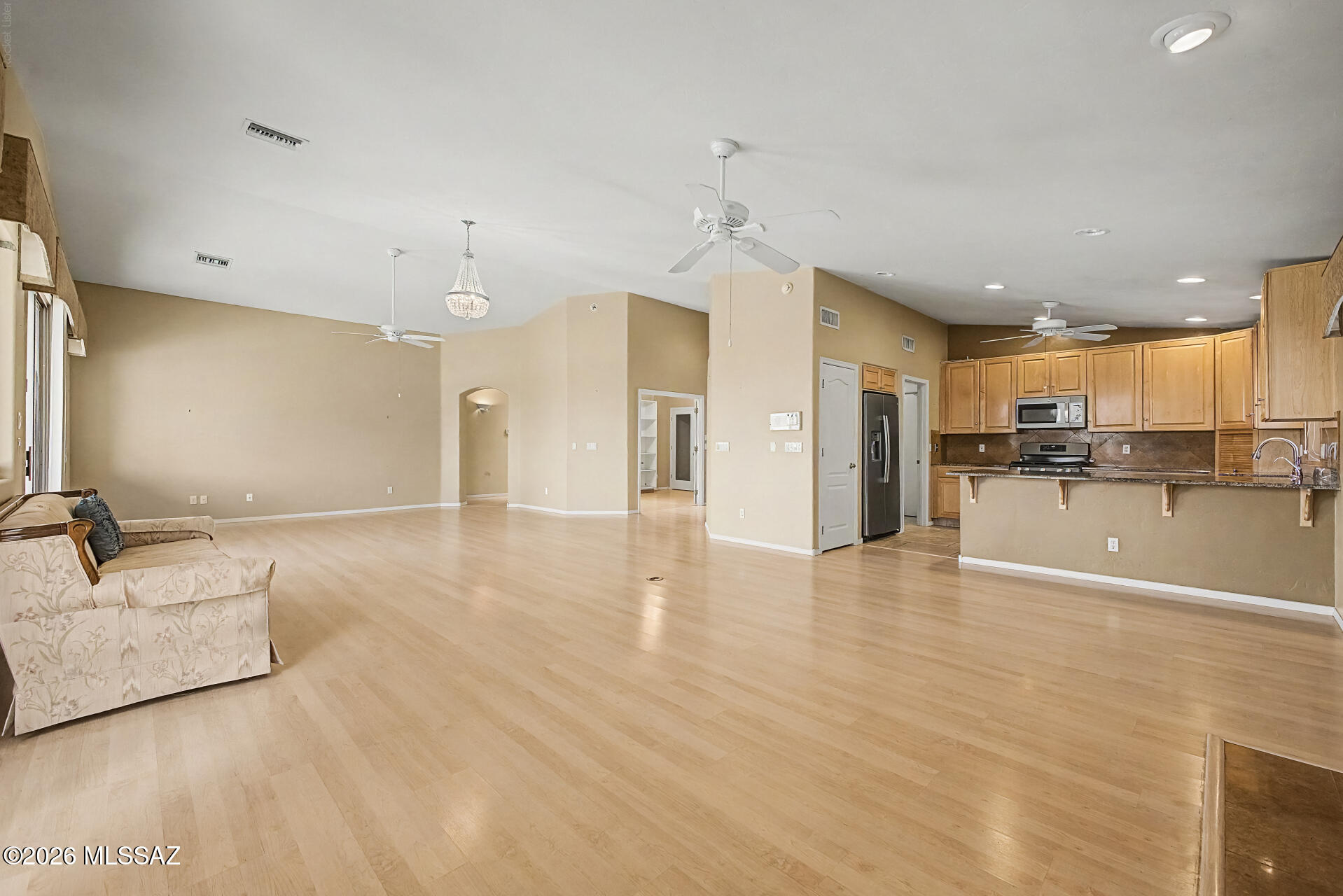573 West Silvertip Road Oro Valley, AZ 85737 - Photo 7 of 32
