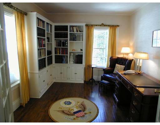 24 Livermore Road Wellesley, MA 02481 - Photo 7 of 23