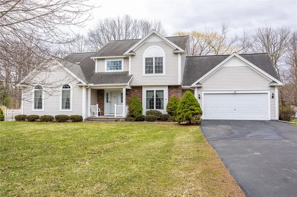 $619,900 | 2 Black Forest Drive, Ogden, NY 14559