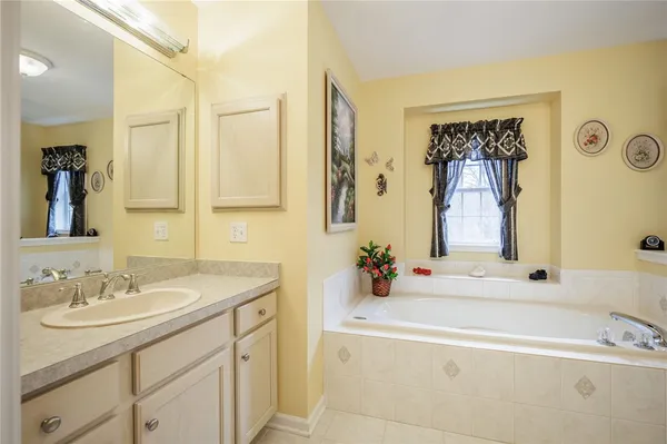 $619,900 | 2 Black Forest Drive, Ogden, NY 14559