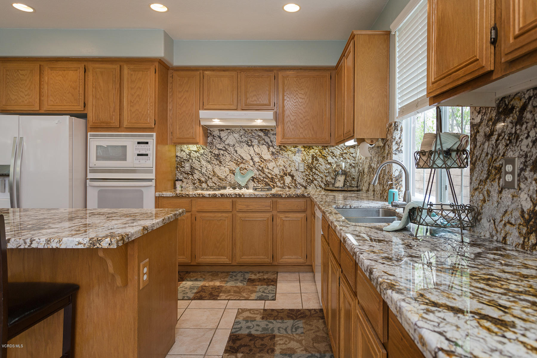 172 Park Hill Road Simi Valley, CA 93065 - Photo 11 of 33 ParkHill11-mls