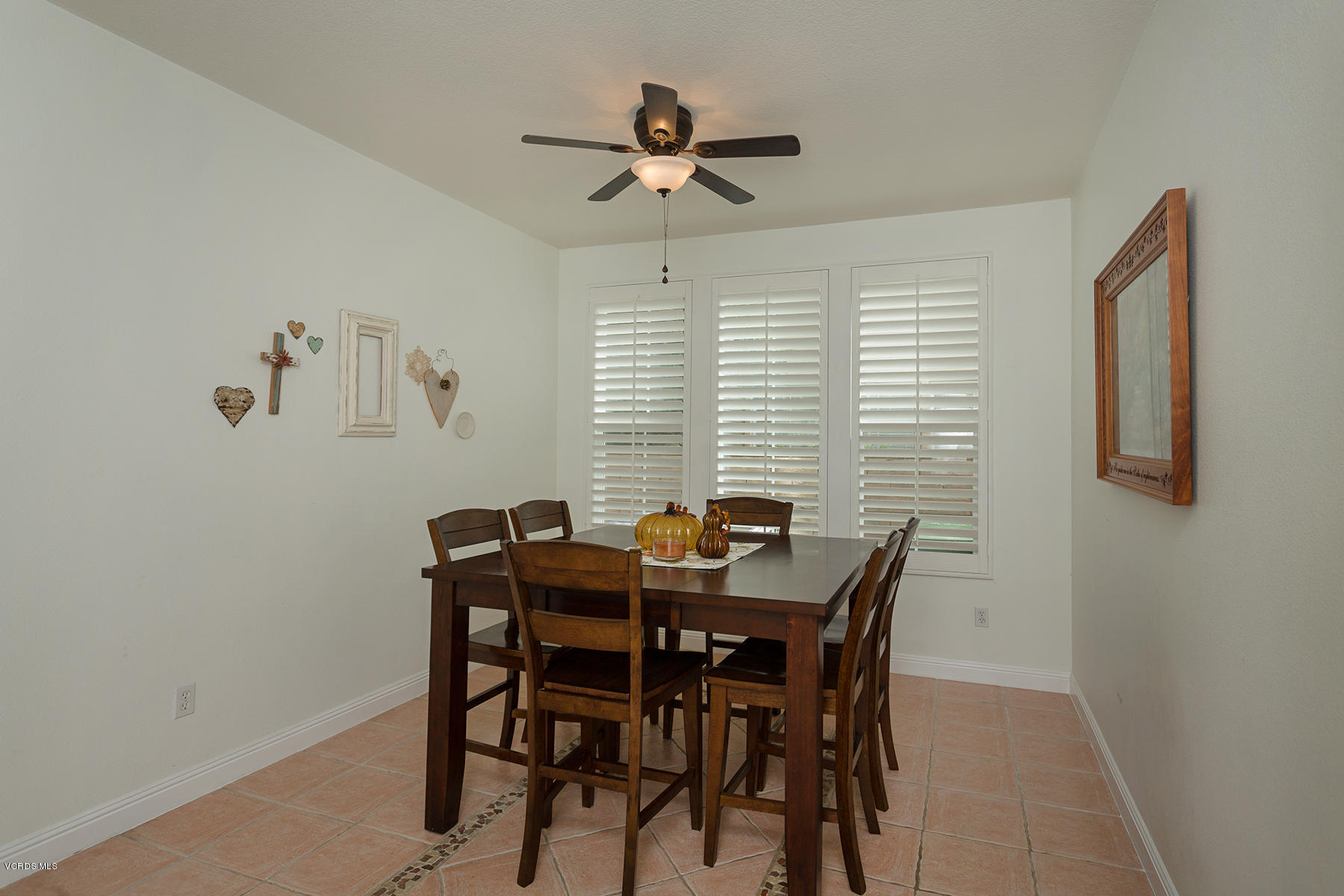 172 Park Hill Road Simi Valley, CA 93065 - Photo 12 of 33 ParkHill12-mls