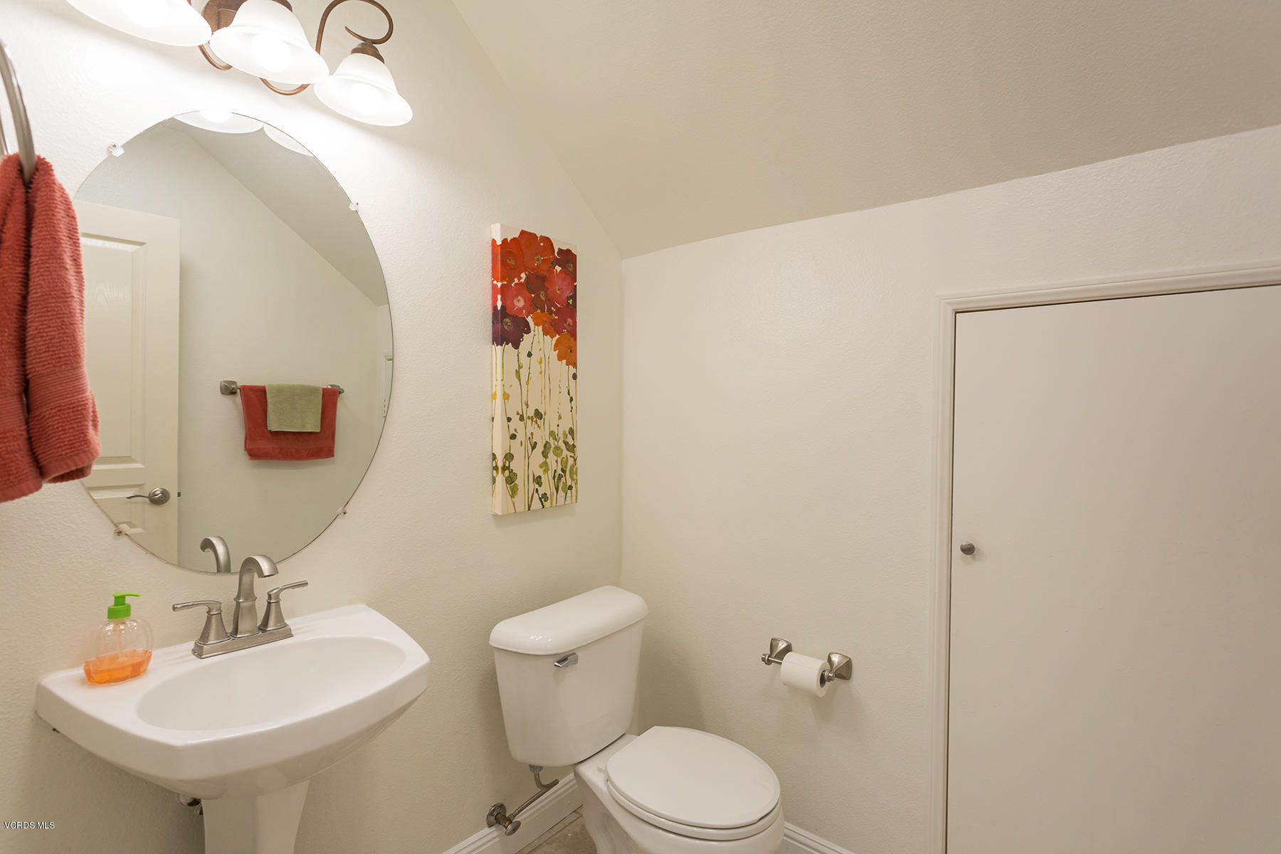 172 Park Hill Road Simi Valley, CA 93065 - Photo 13 of 33 ParkHill13-mls