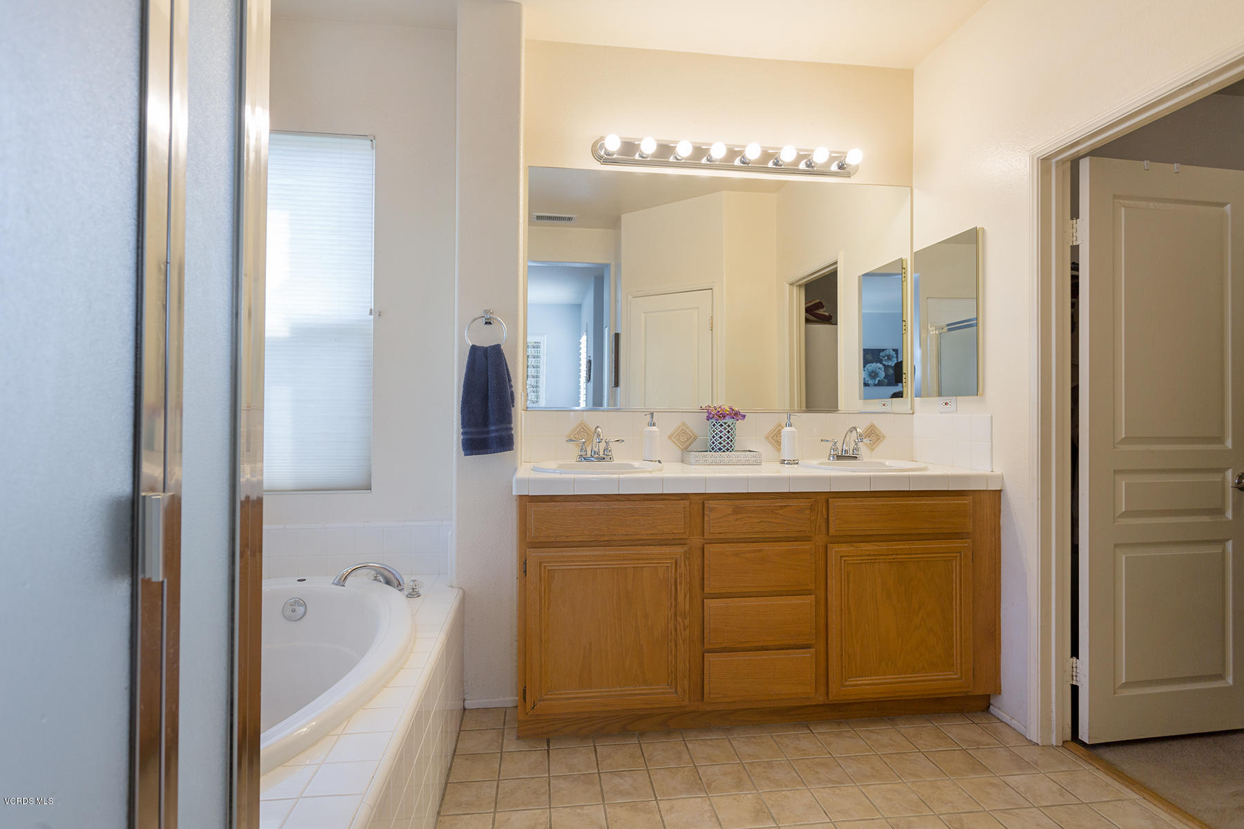 172 Park Hill Road Simi Valley, CA 93065 - Photo 18 of 33 ParkHill18-mls