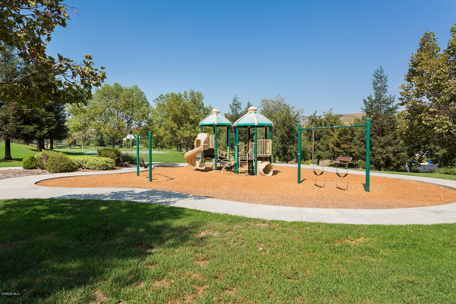 172 Park Hill Road Simi Valley, CA 93065 - Photo 32 of 33 ParkHill32-mls