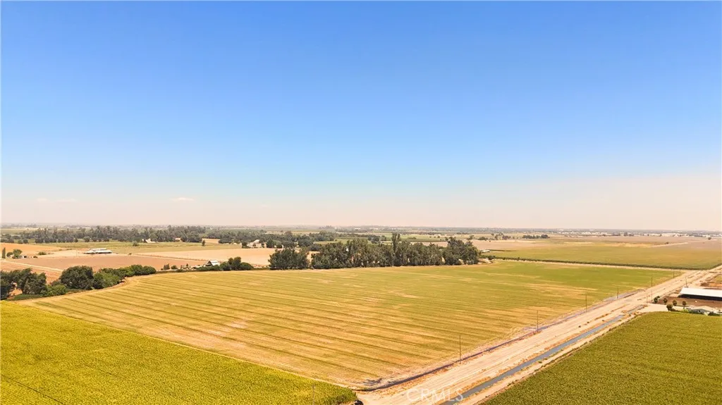 0 Oak Merced, CA 95341 - Photo 3 of 13 a view of an ocean