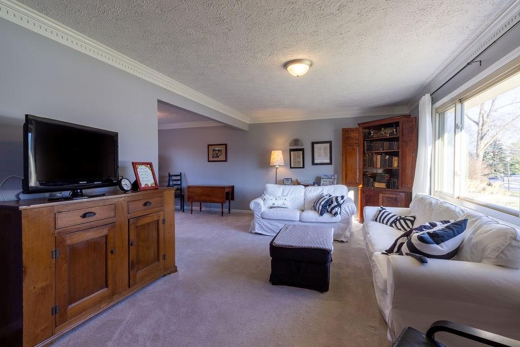 1506 Spruce Drive Carmel, IN 46033 - Photo 3 of 17