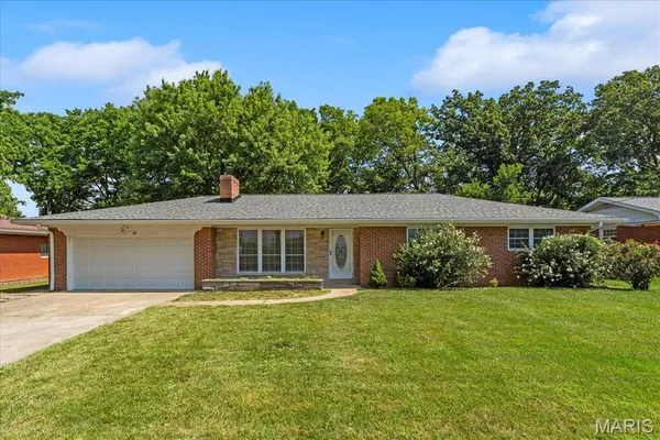 $250,000 | 917 Hillcrest Street, Columbia, IL 62236