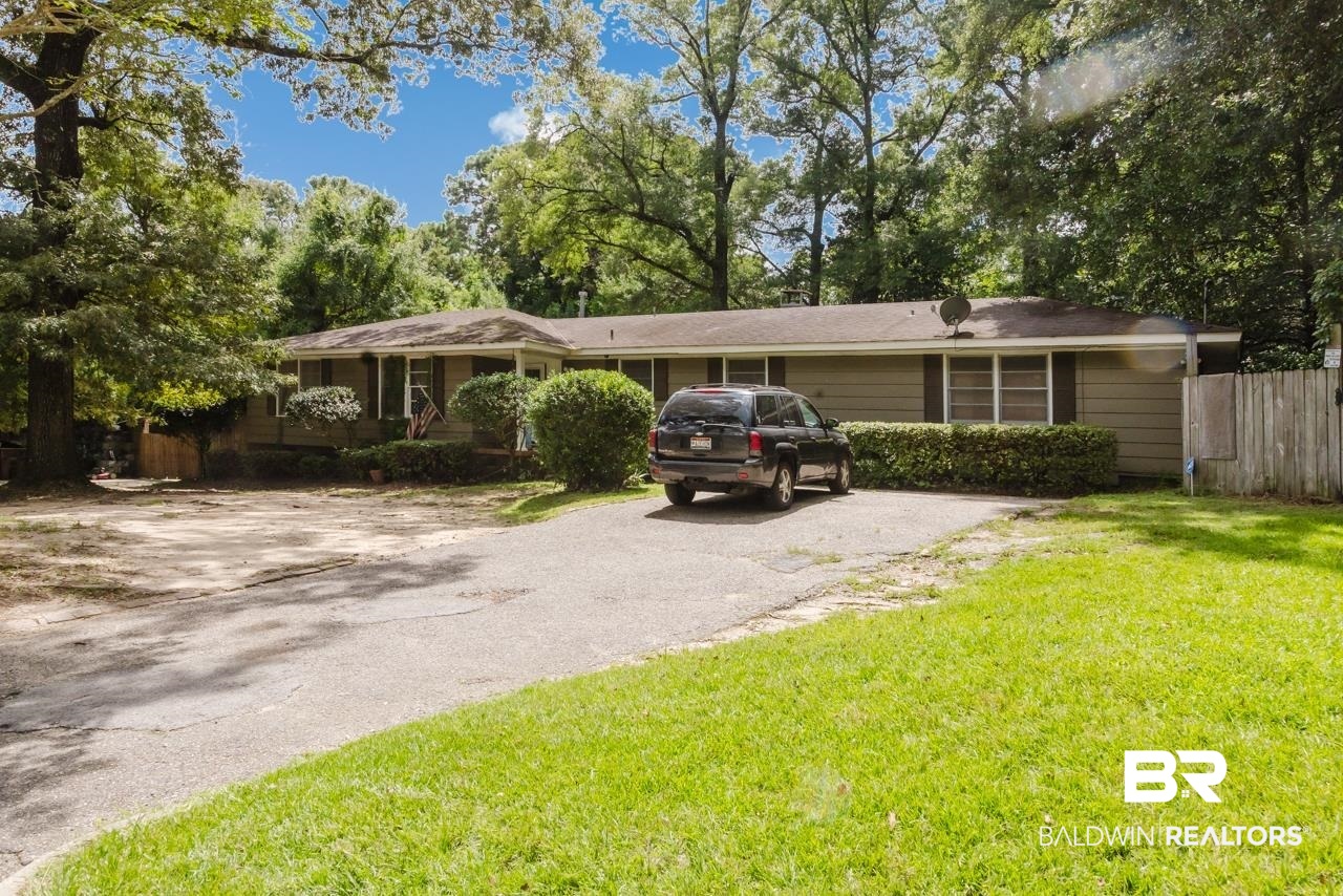 417 Thornton Place Mobile, AL 36609 - Photo 1 of 1 Ranch-style house with driveway