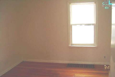 1606 Lyon Street Port Huron, MI 48060 - Photo 2 of 9 217227-1.JPG