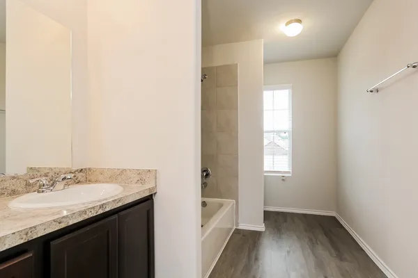 $1,880 | 135 Cooper Creek Lane, Willis, TX 77378