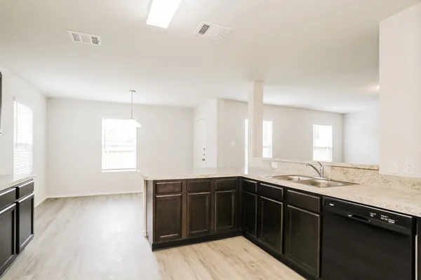 $1,880 | 135 Cooper Creek Lane, Willis, TX 77378