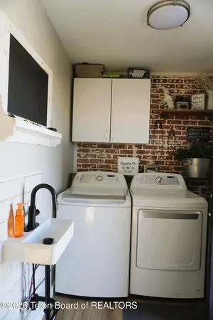 $780,000 | 9508 Hwy 191 Pinedale Wy, Pinedale, WY 82941