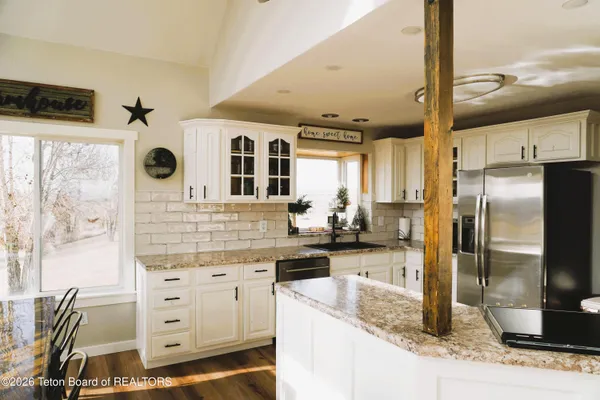 $780,000 | 9508 Hwy 191 Pinedale Wy, Pinedale, WY 82941