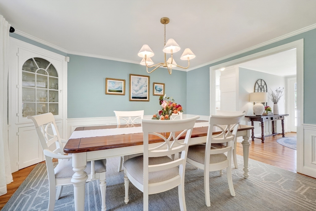 148 Weston Road Lincoln, MA 01773 - Photo 7 of 42