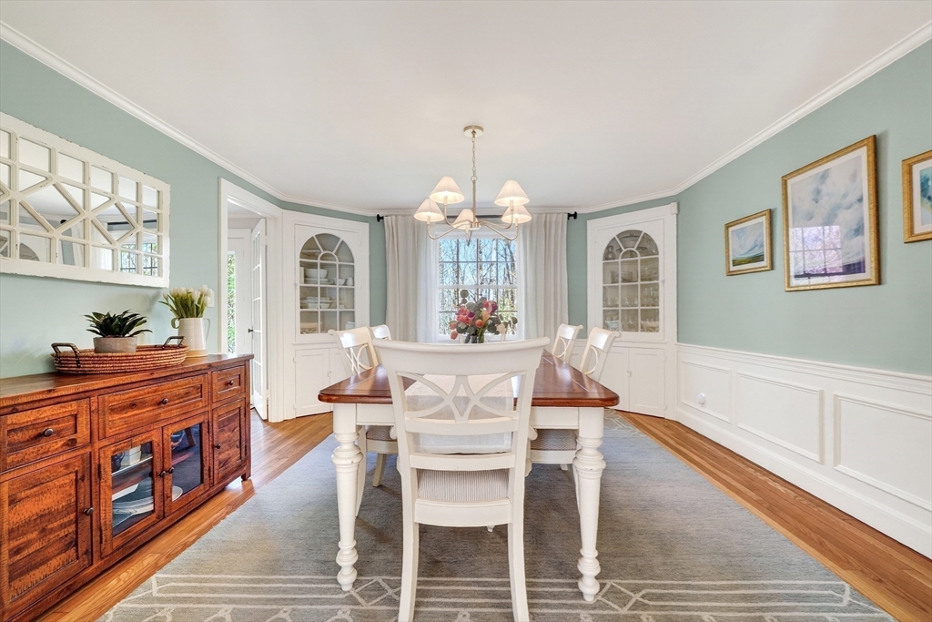 148 Weston Road Lincoln, MA 01773 - Photo 8 of 42